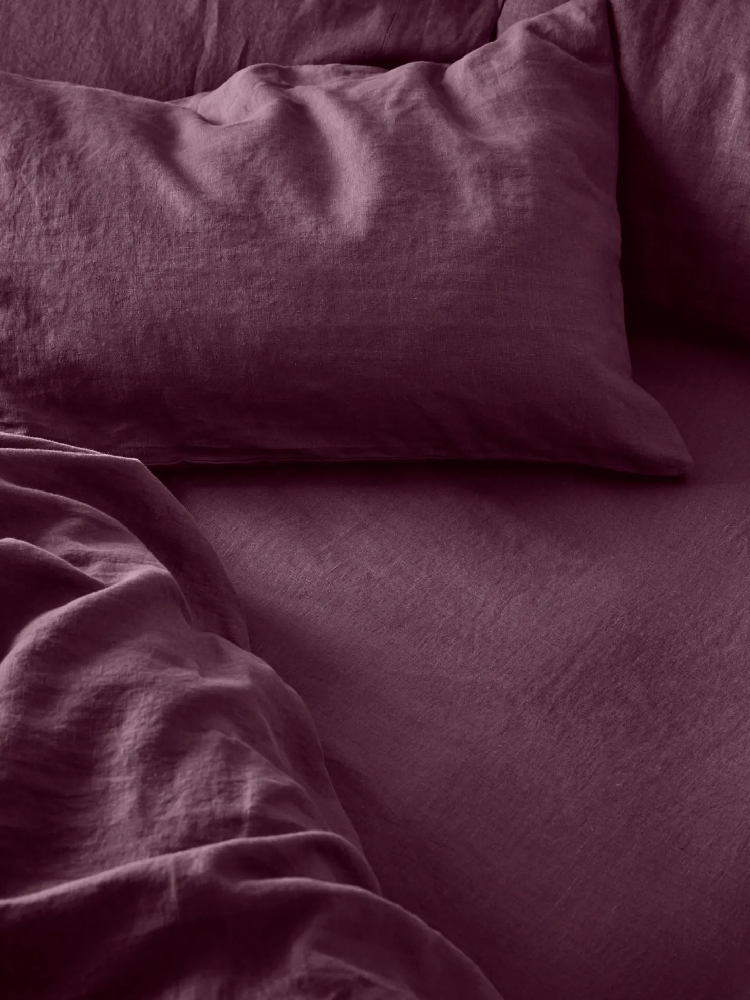 Berry 100% Linen Fitted Sheet