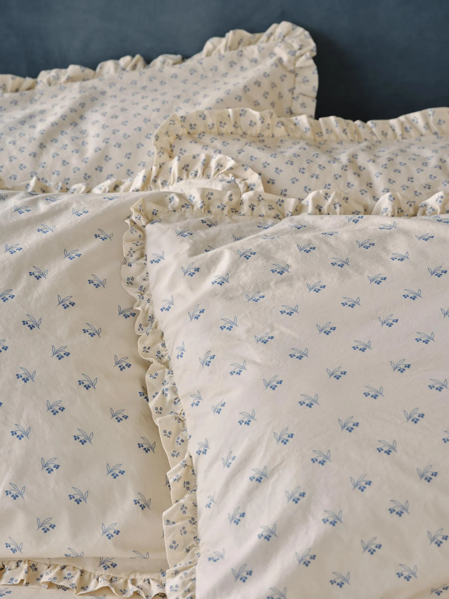 Cove Blue Martha Floral Cotton Frill Pillowcases (Pair)