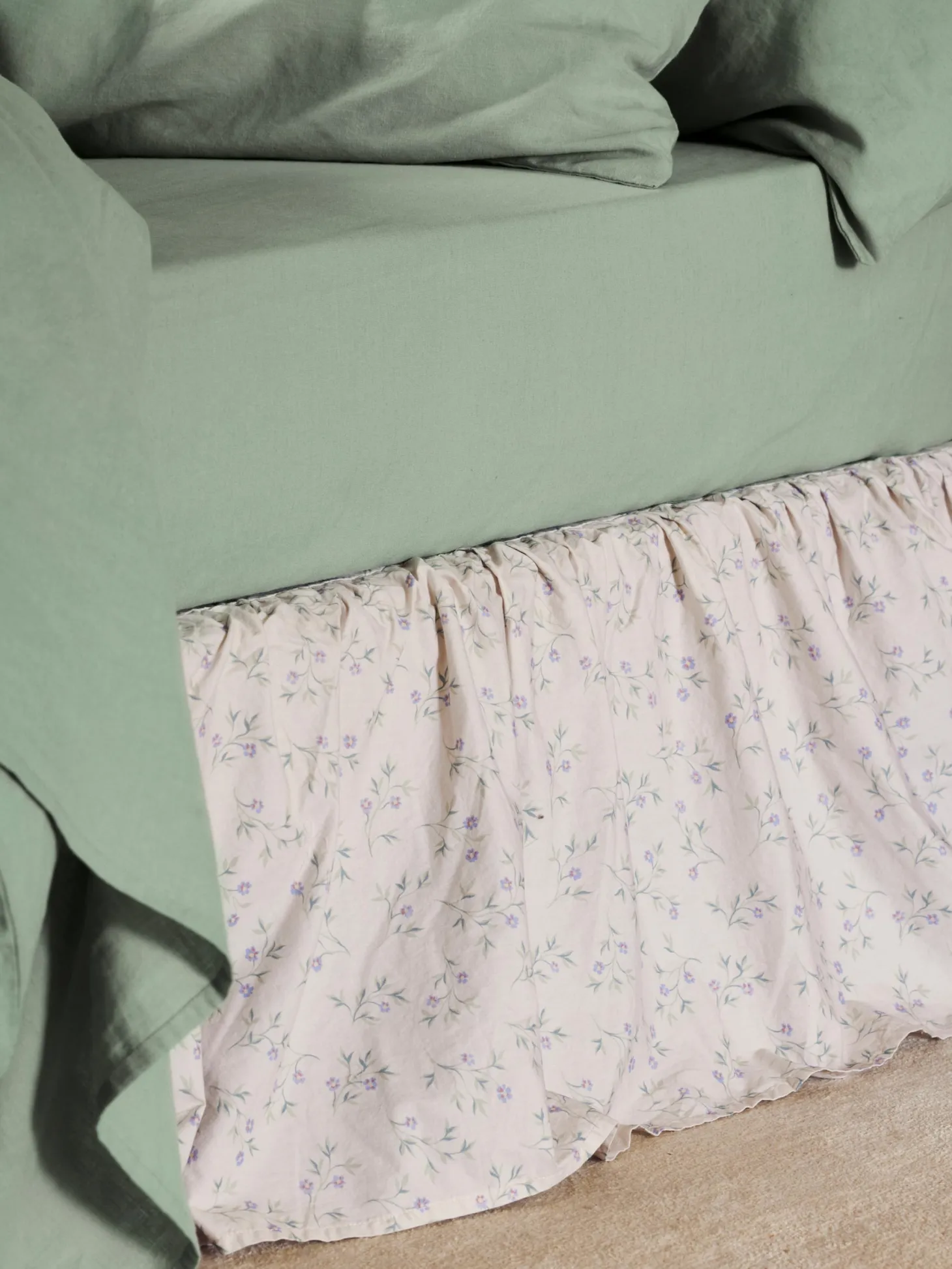 Cream Spring Sprig Cotton Valance