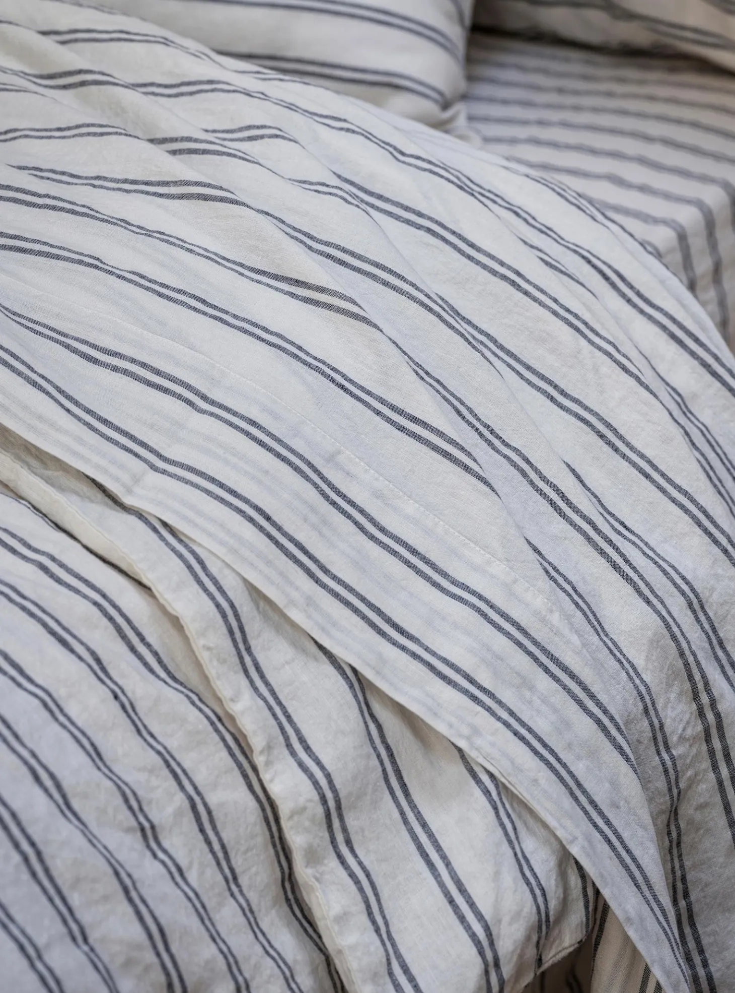 Ivory Kemptown Stripe 100% Linen Flat Sheet