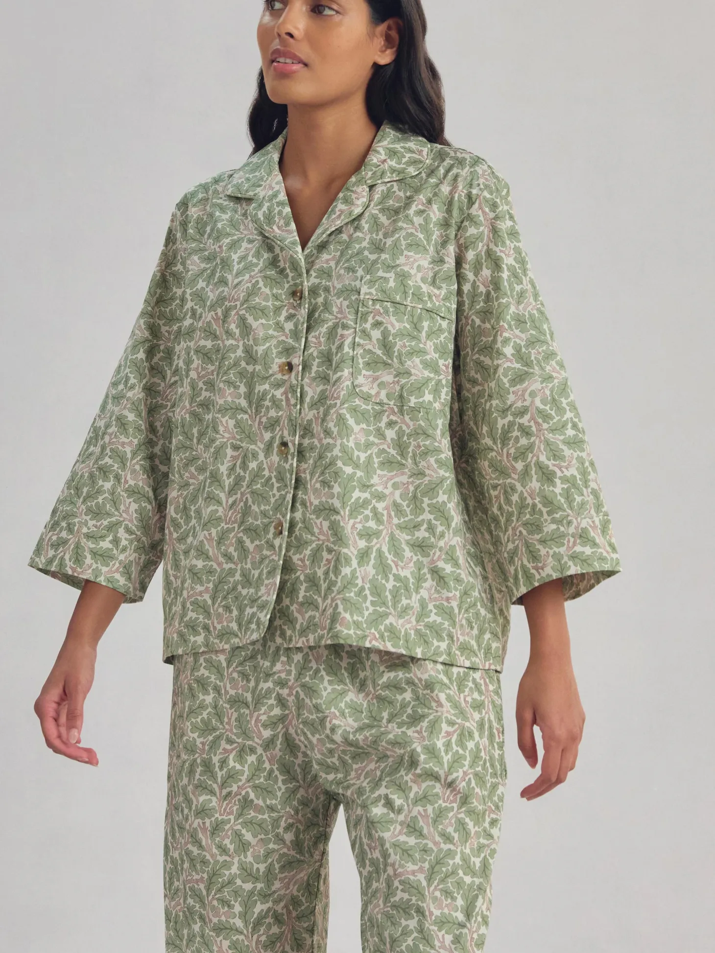 Leafy Arbour Oak Cotton Cropped Pants Set