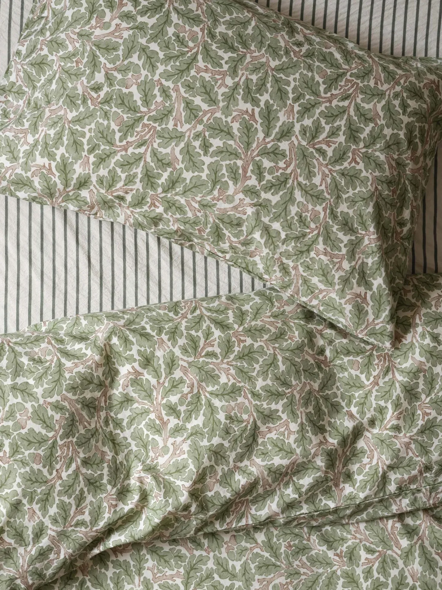 Leafy Arbour Oak Kids Cotton Bedding Set