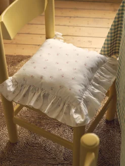 Pearl Posy Bud Frill Linen Blend Seat Pad